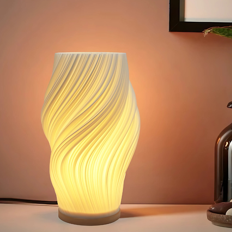 Nordic Glow 3D Tafellamp – Voor Stijlvolle en Duurzame Verlichting